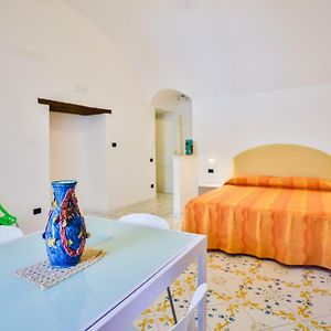 Della Monica Rooms